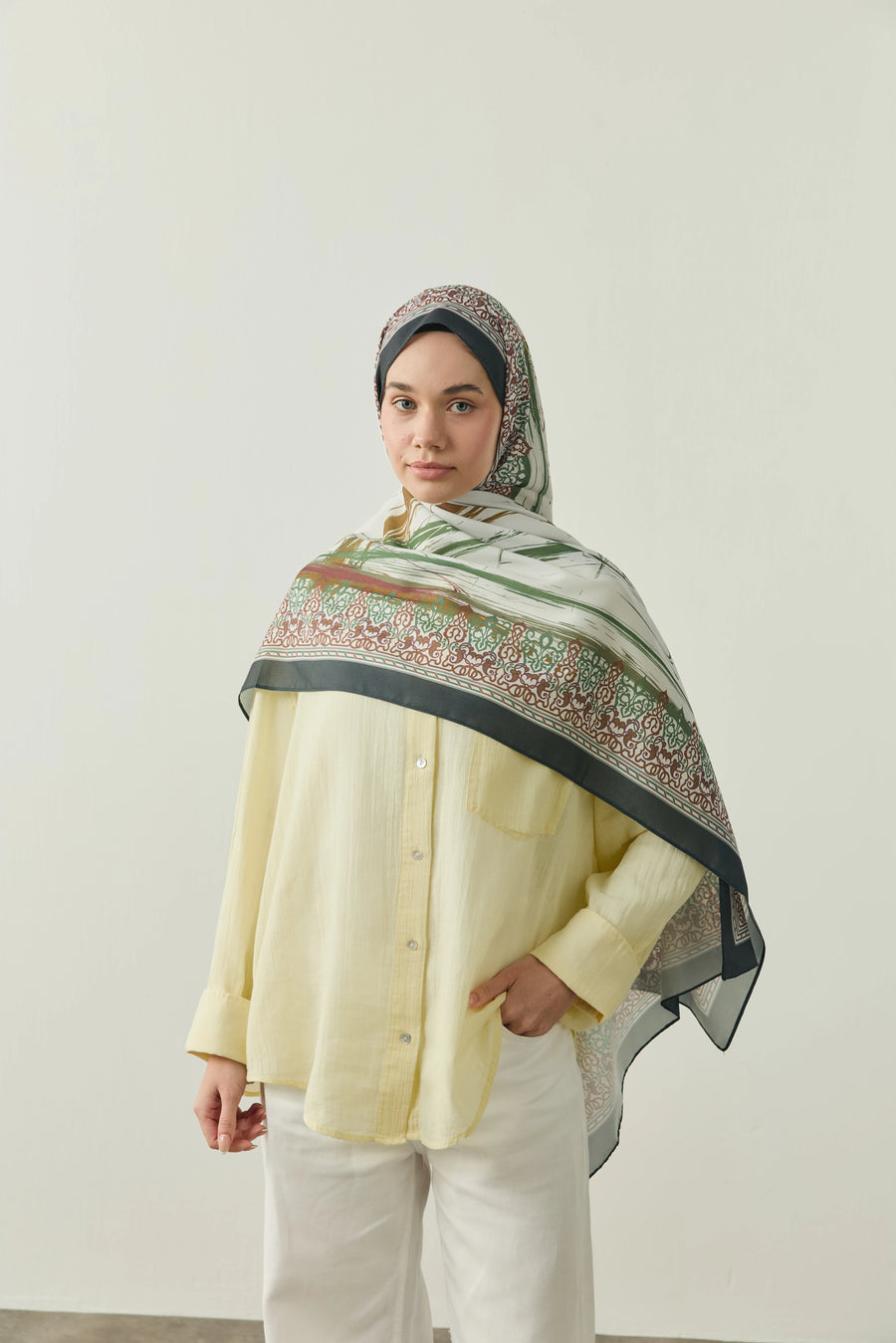 Bohemian Desen Medine İpeği Şal