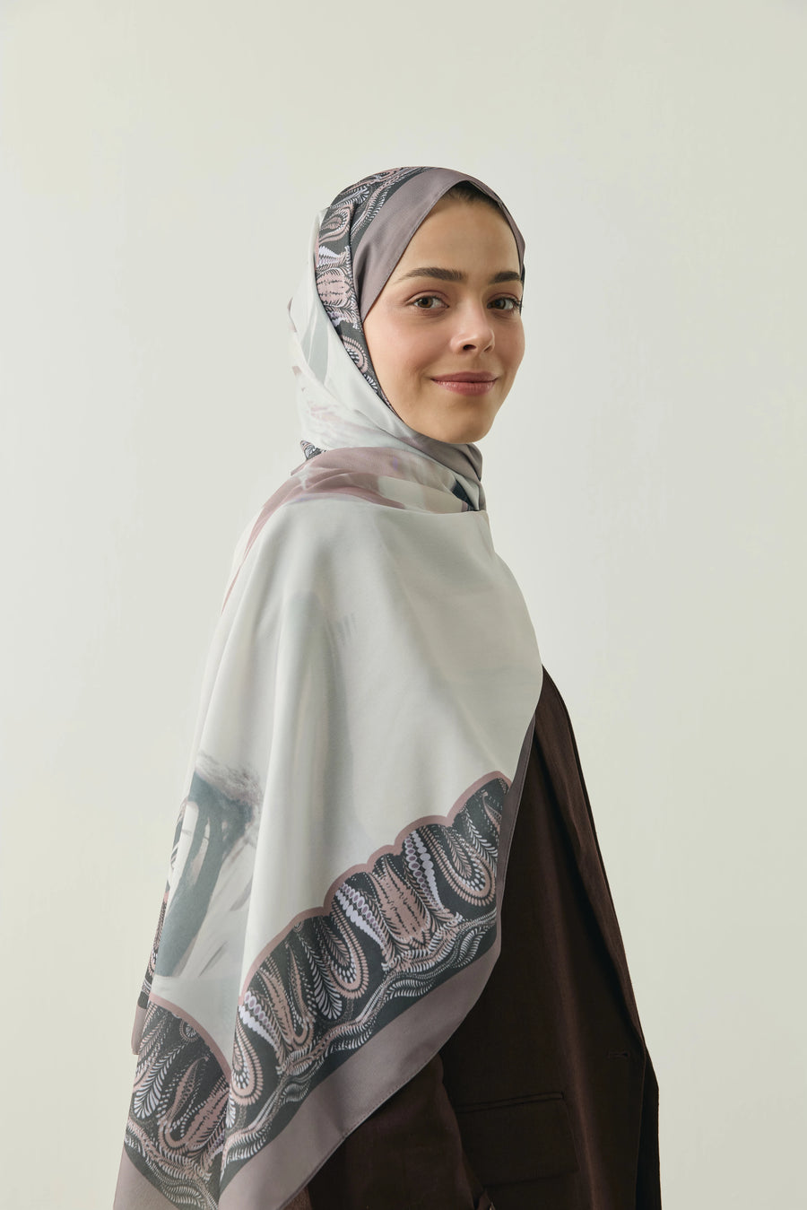 Tribal Desen Medine İpeği Şal