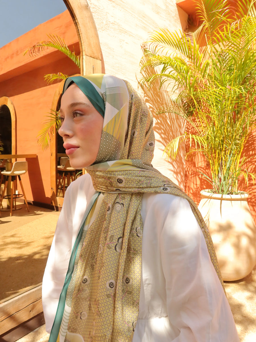 Nura Desen Medine İpeği Şal